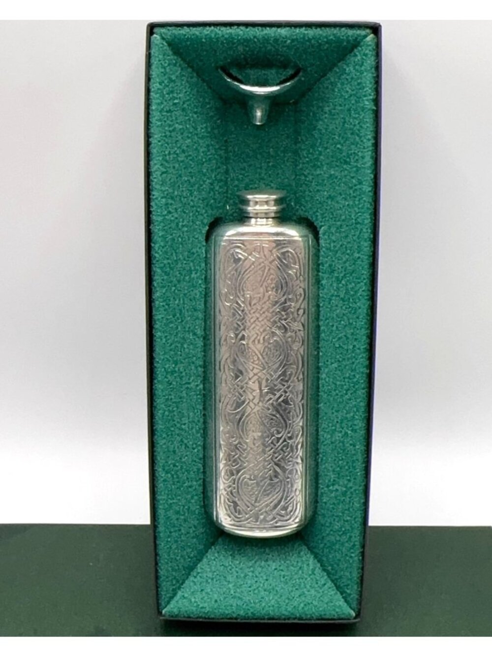 Scottish Piper Pewter Celtic Knot Slim Hip Flask Engraved Made in UK Box Funnel